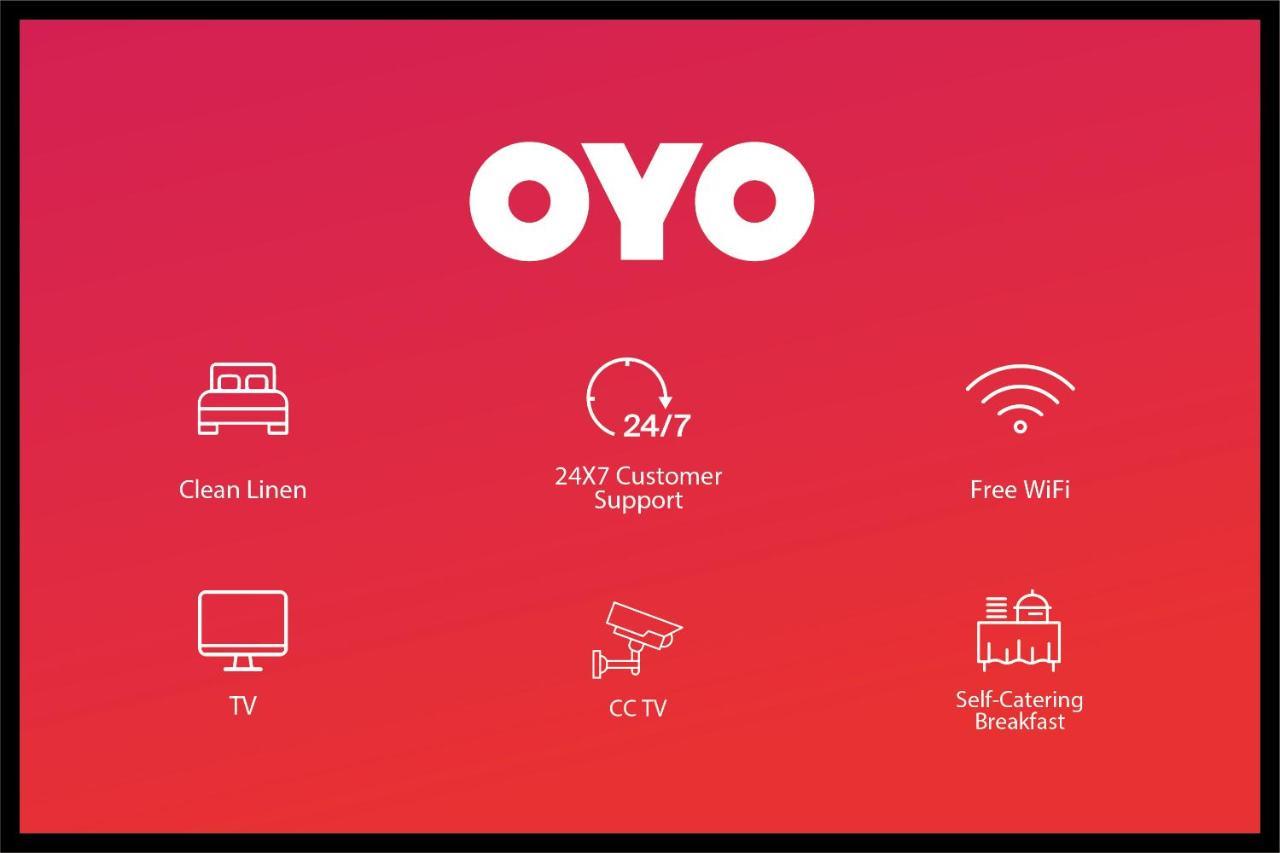Hotel Oyo 5253 Orange Lily Indore